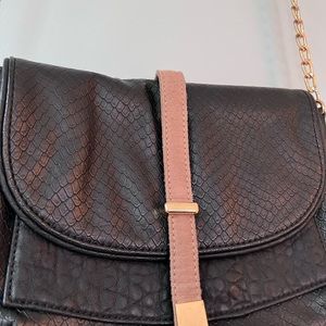 Deux Lux Leather Crossbody Bag